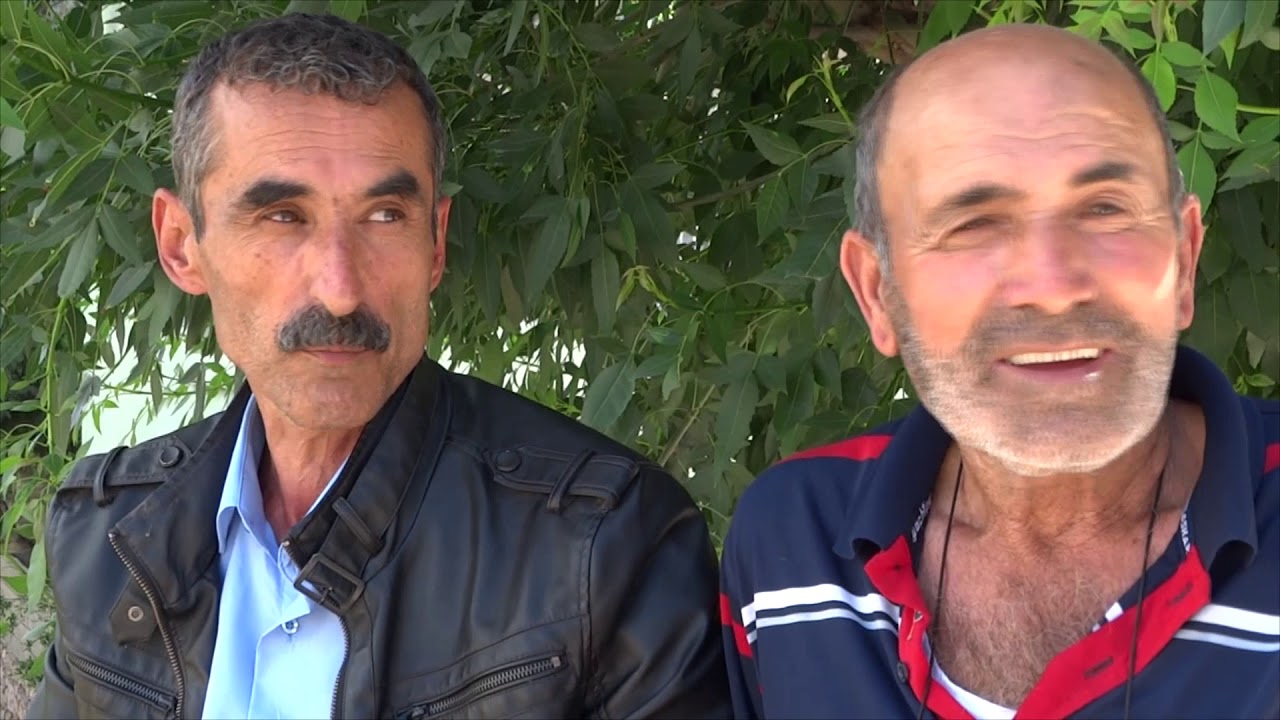 1- MARDİN /NUSAYBİN/ AKARSU (STILİLE) BELDESİ KÖYÜN İÇİNDEN İNSAN MANZARALARI -1