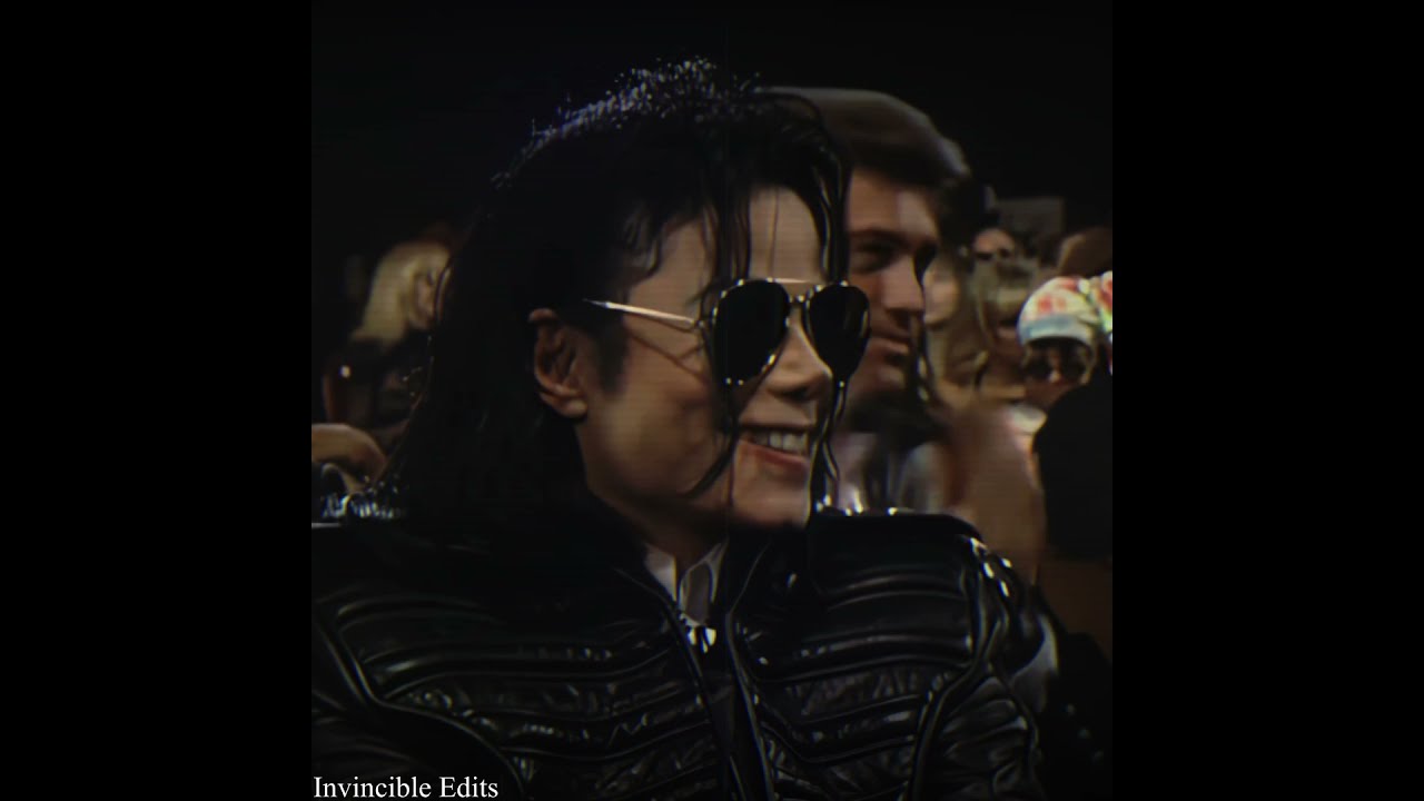 Michael Jackson || Talking to The Moon x Playdate