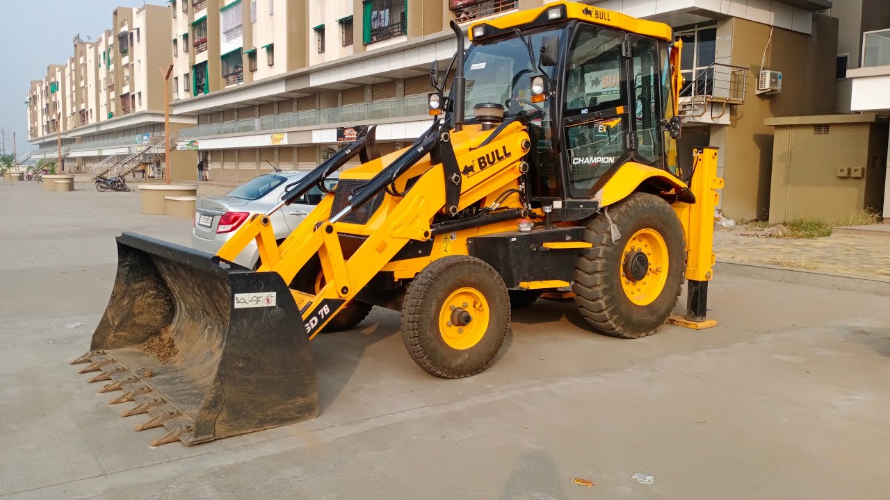 LATEST BS4 BULL MACHINE BACKHOE LOADER REVIEW