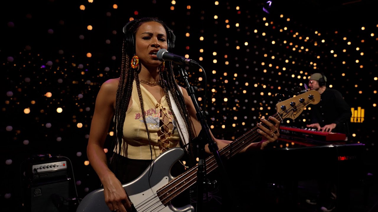 Adi Oasis - Dumpalltheguns (Live on KEXP)