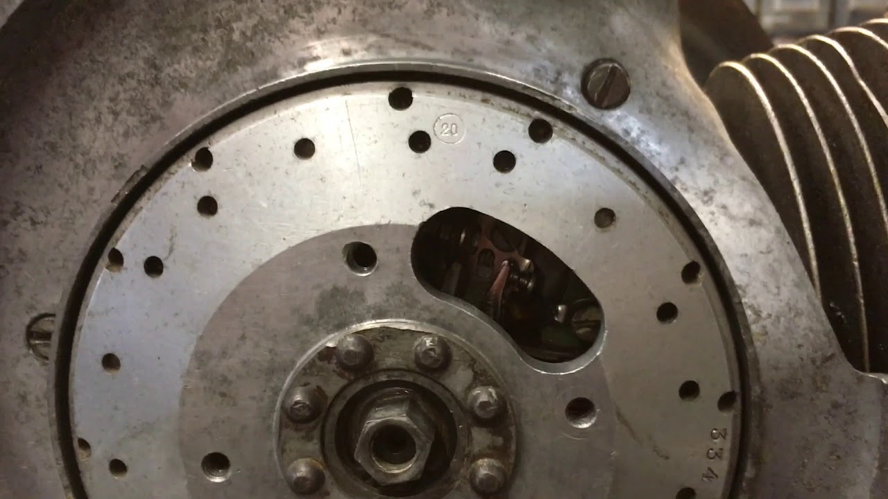 Comment r&eacute;gler un allumage &agrave; rupteur de Vespa (ou Lambretta etc...)