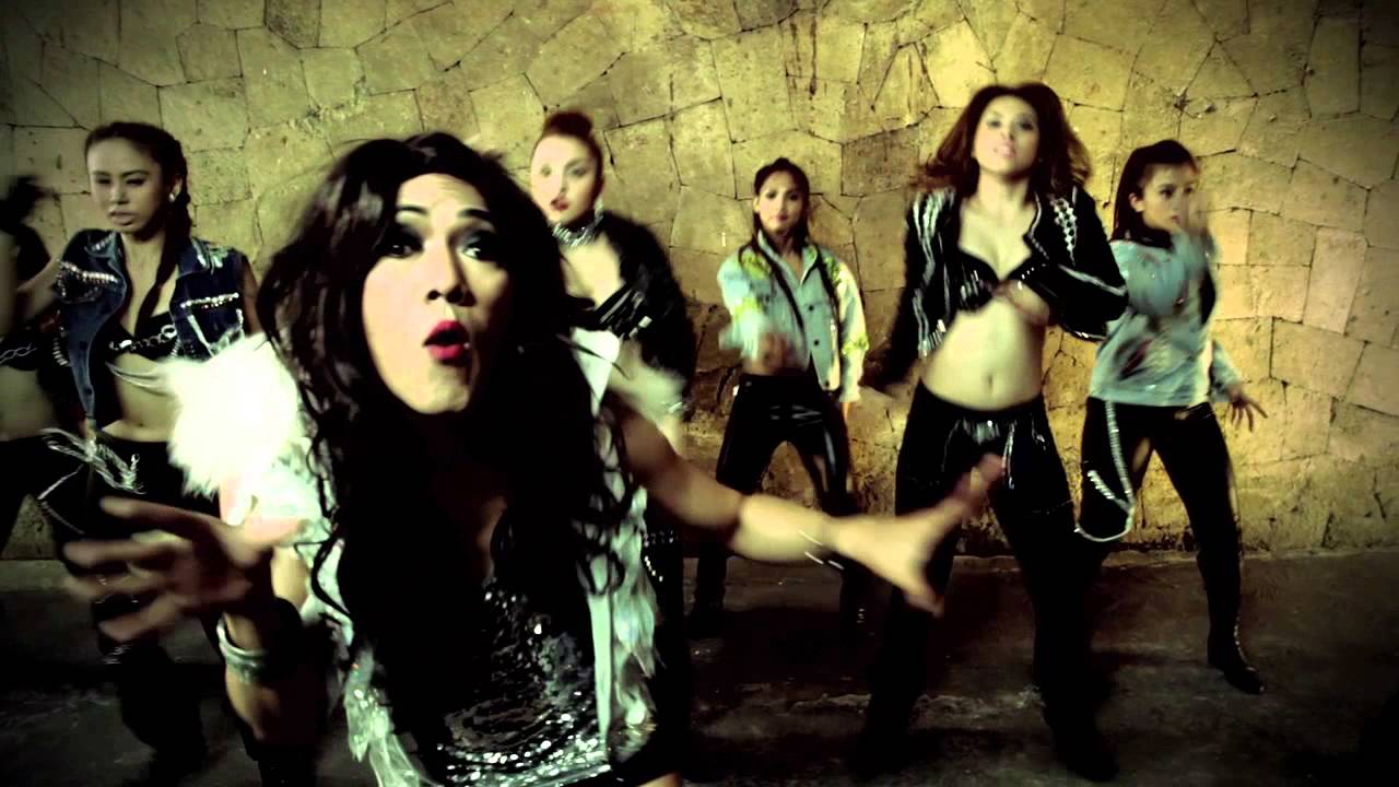 THE DOOR (Official music video by Ate Gay)
