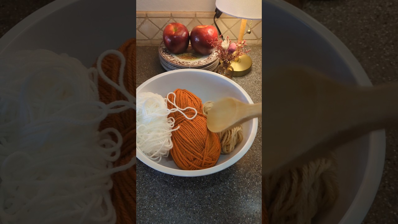 Baking crocheted pumpkin pie! #crochet #gilmoregirls #fall