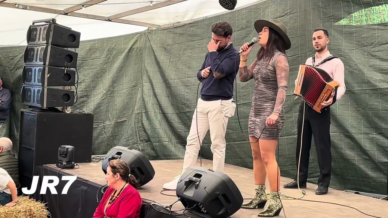 Desgarrada com Liliana Oliveira & Jo&atilde;o Oliveira na feira da &eacute;poca em nespereira Guimaraes 15/3/26 🪗🌏