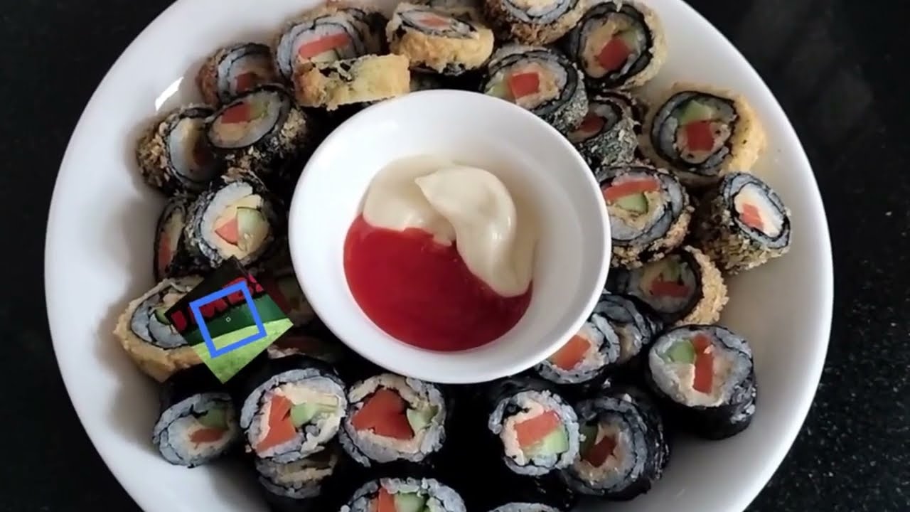 Приготовьте простые корейские рисовые рулетики для всей семьи.