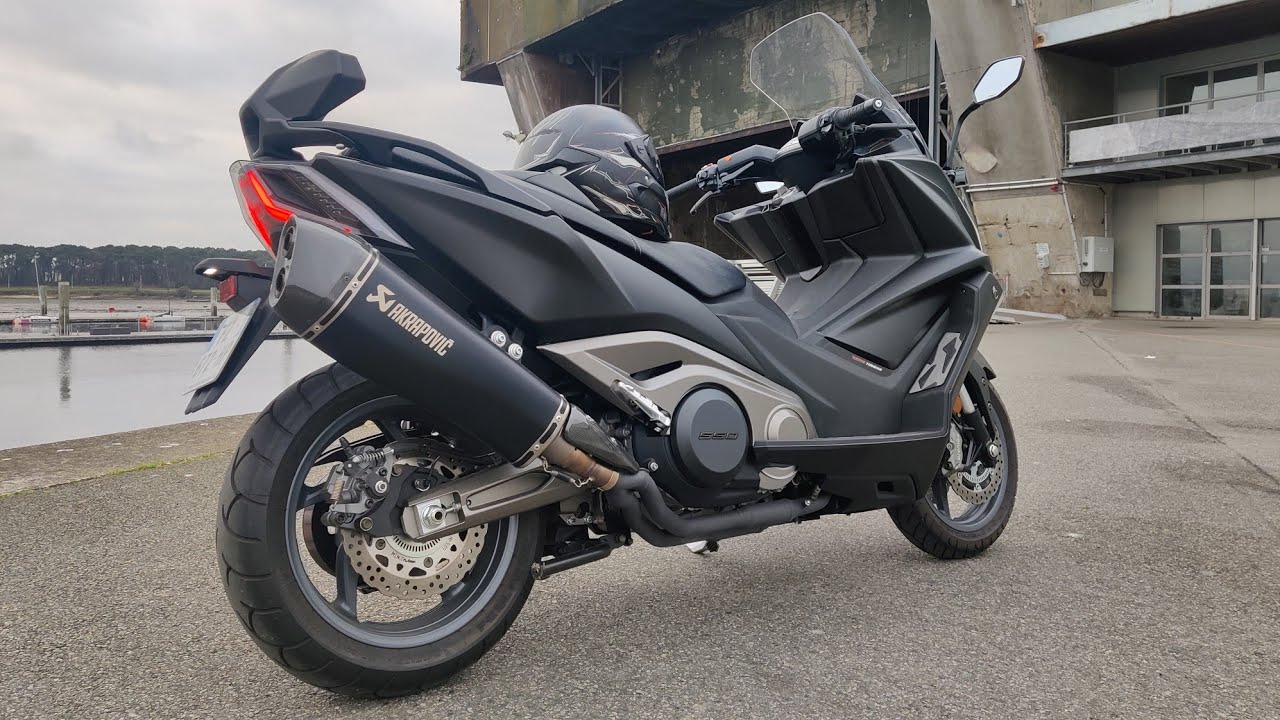 KYMCO AK550 / Le SEUL face au TMAX? 😈 TEST n°249
