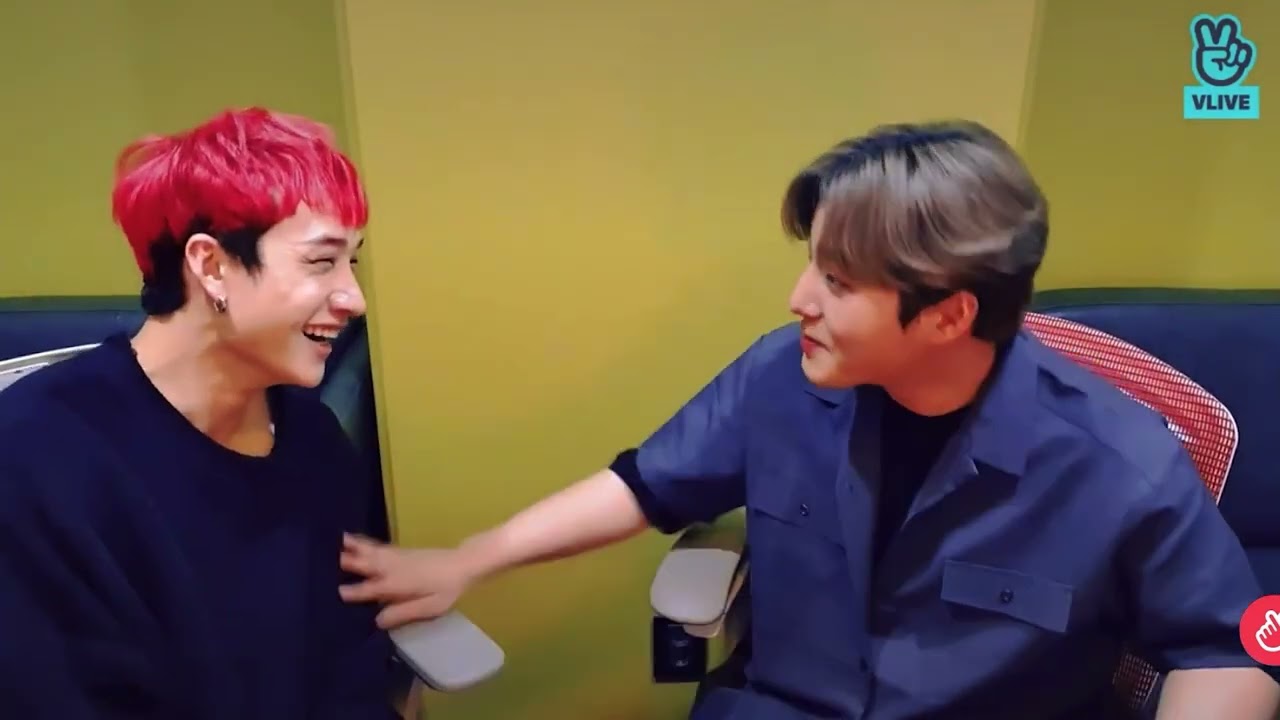 every single Chan's Room hug :) | 100th episode special