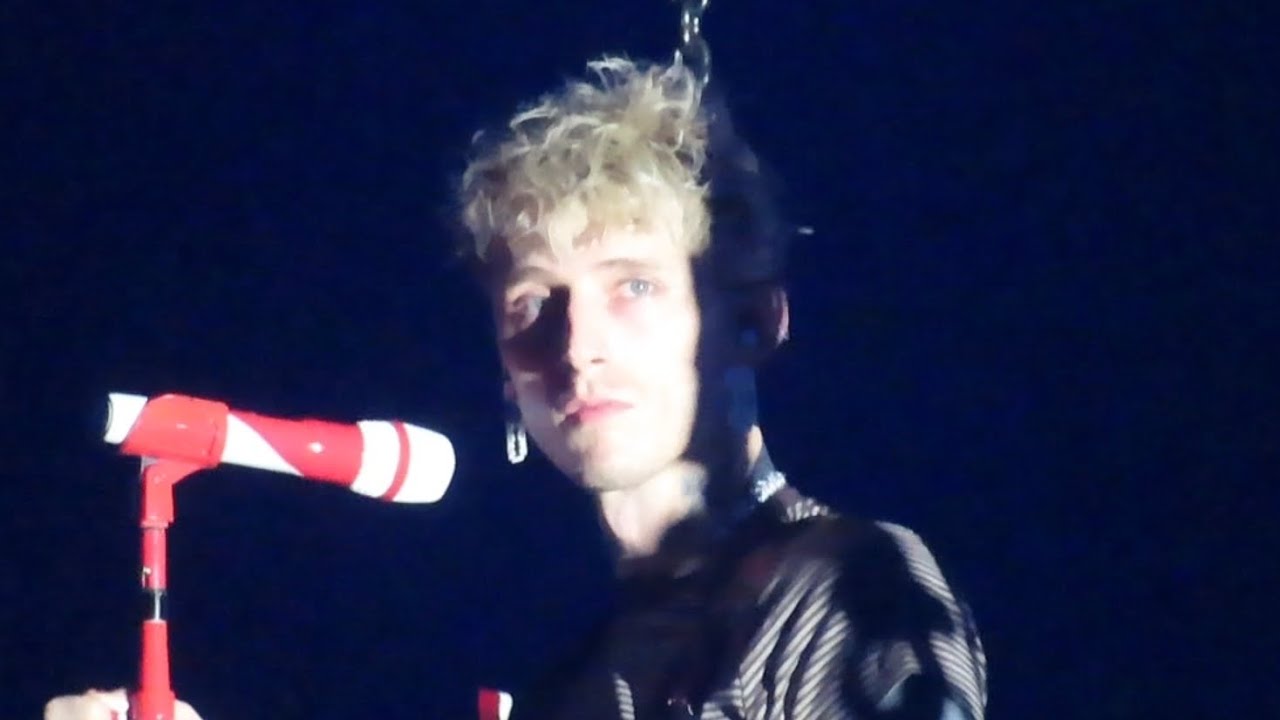Treading water MGK live in Prague