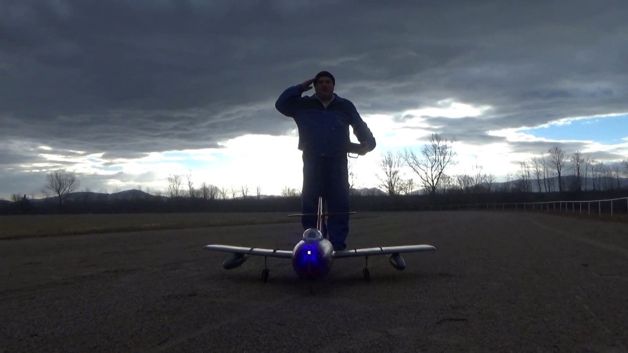 Giant MIG 15 Hobby TopGun 1.6m 90mm 6S EDF jet Maiden Flight