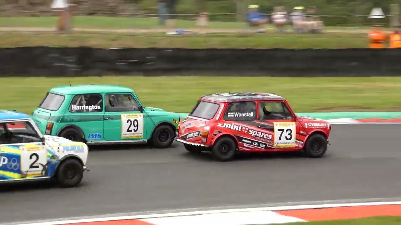 Goodyear Mini Challenge - Mini Se7en & Se7en S Race 2 Brands Hatch