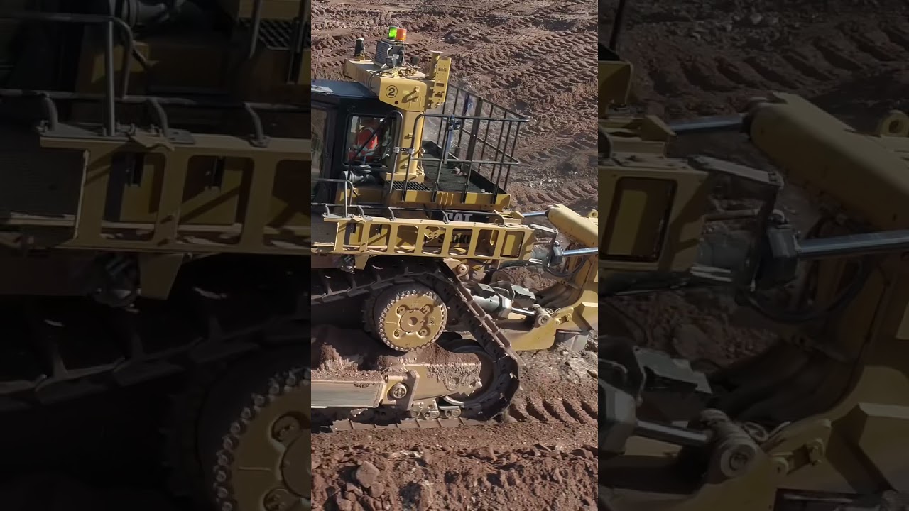 Big Cat D11T Dozer Ripping #shorts