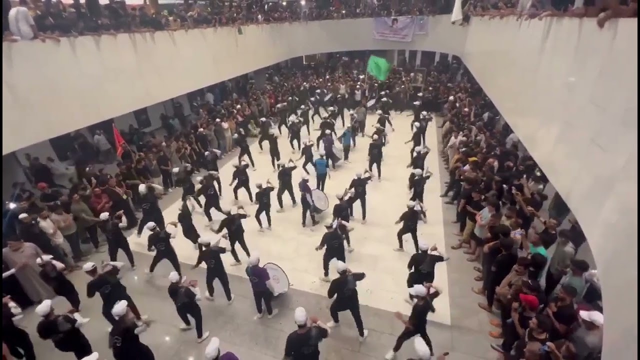 لاول مره موكب زنجيل داخل قبه البرلمان العراقي