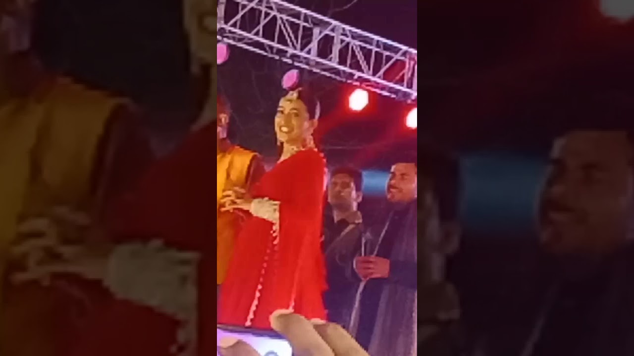 आज हमारे शहर सुल्तानपुर में भोजपुरी सिनेमा जगत जाने माने कलाकार अक्षरा सिंह और अवधेश मिश्रा जी आर्यन