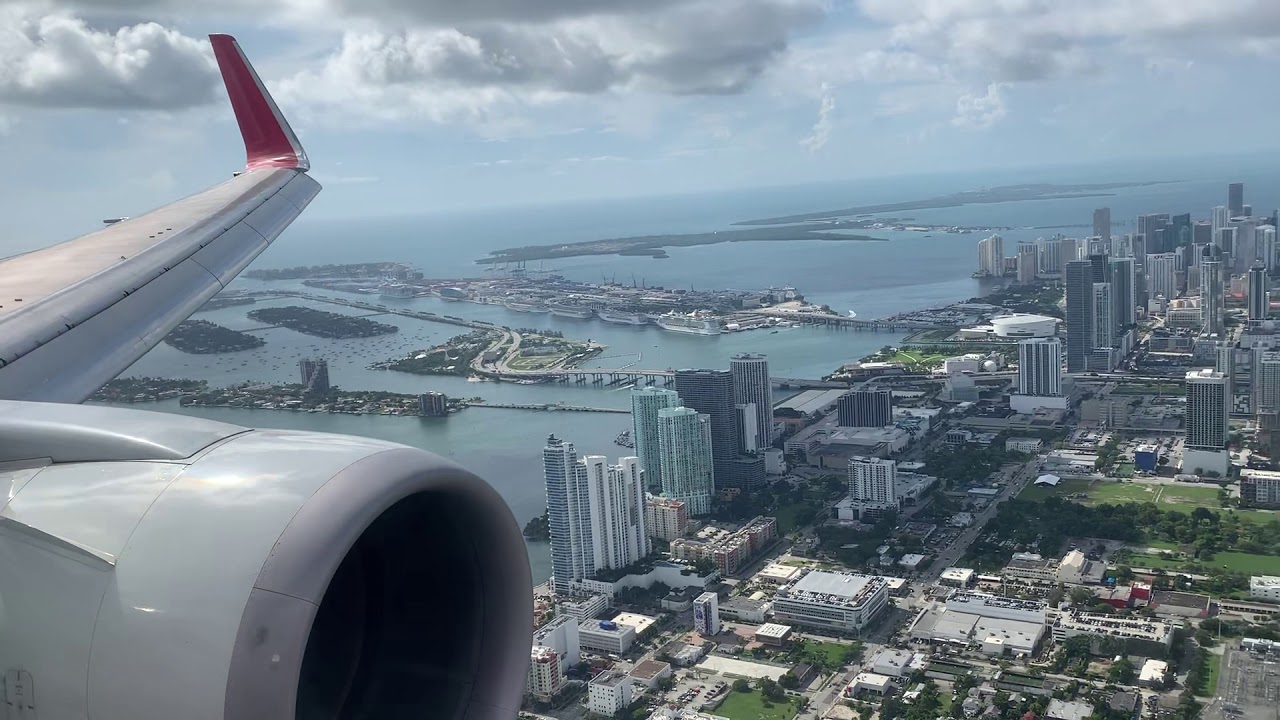 Latam Brasil Boeing 767-300ER landing in Miami