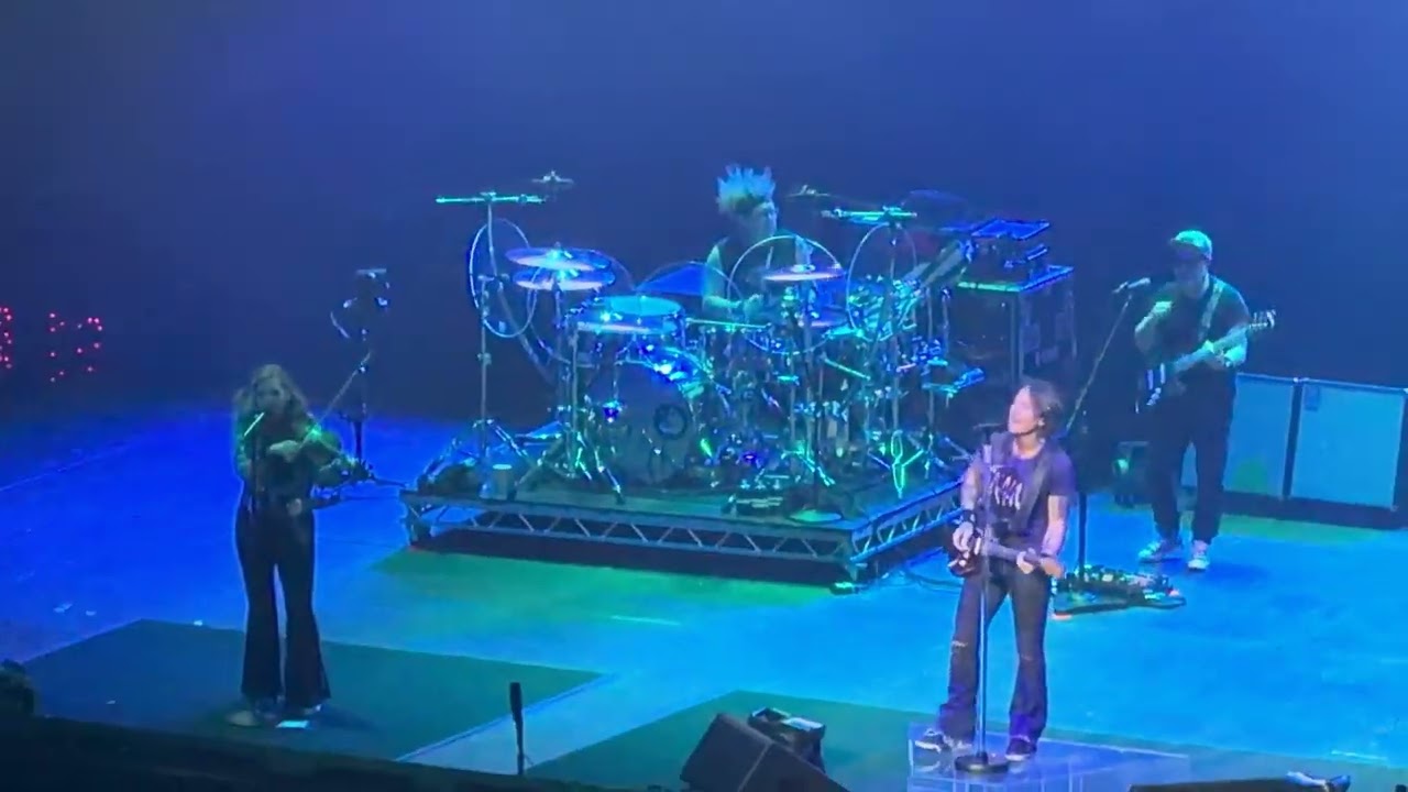 Keith Urban Blue ain’t your color C2C Glasgow 2026 