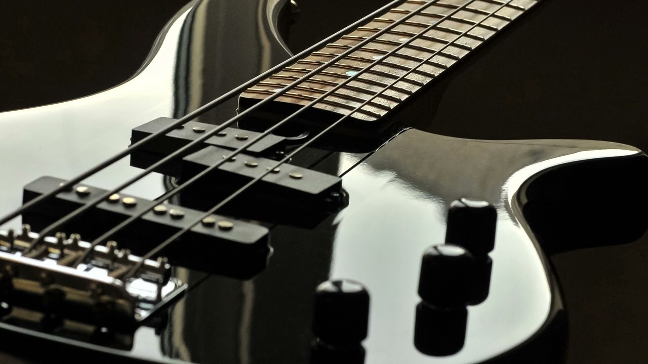 The Descendents - I'm The One (bass backing track)