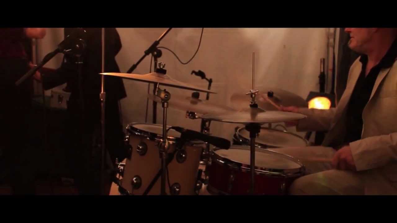 Jenny Lee & The Hoodoomen - Ain't your pet no more (live)