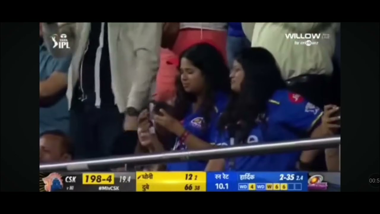 Dhoni Ne lagatar chijen Mari ☠️☠️☠️☠️👿👿