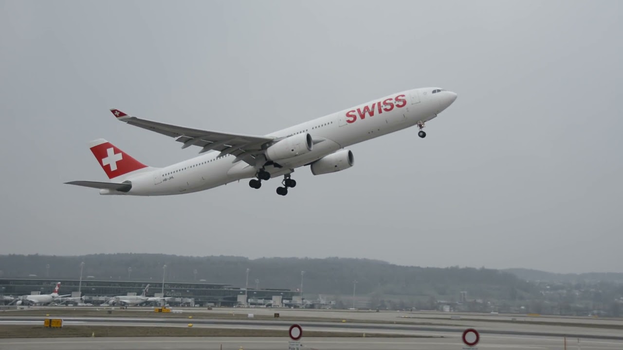 Swiss Air 777#short #shorts #swiss #swiss001landing #flyswiss