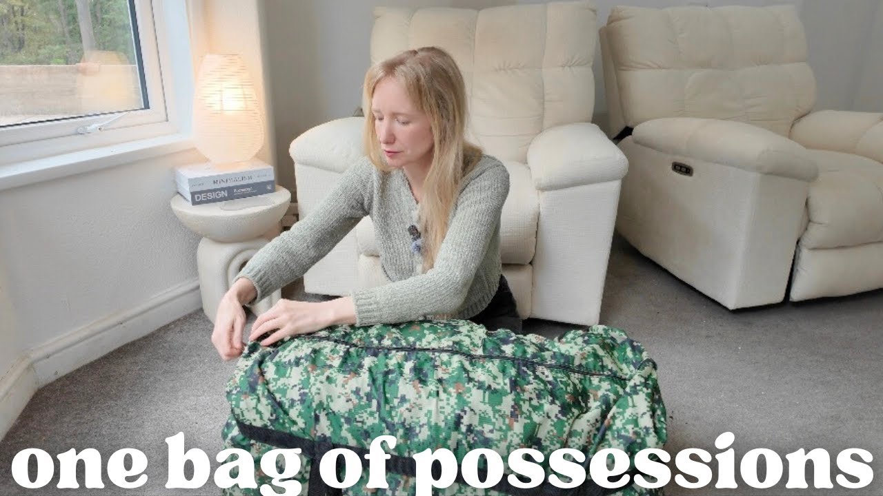 Decluttering Everything I Own… 1 bag of possessions kept!