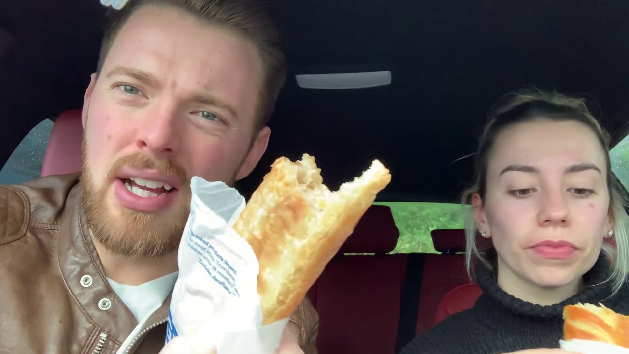 Greggs sausage roll review #greggs #sausageroll #foodreview #uk