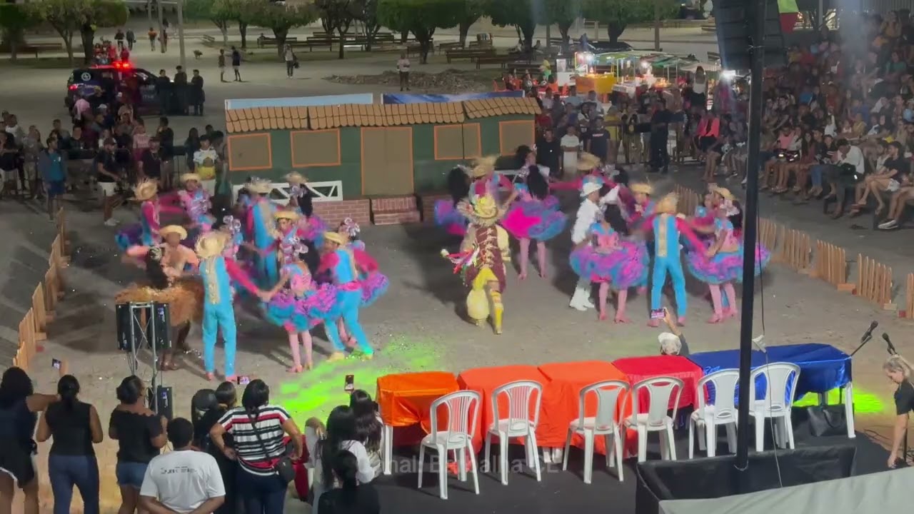 Quadrilha Santo Antônio em apresentação no festival de quadrilhas de Barbalha-CE | São João no Ceará