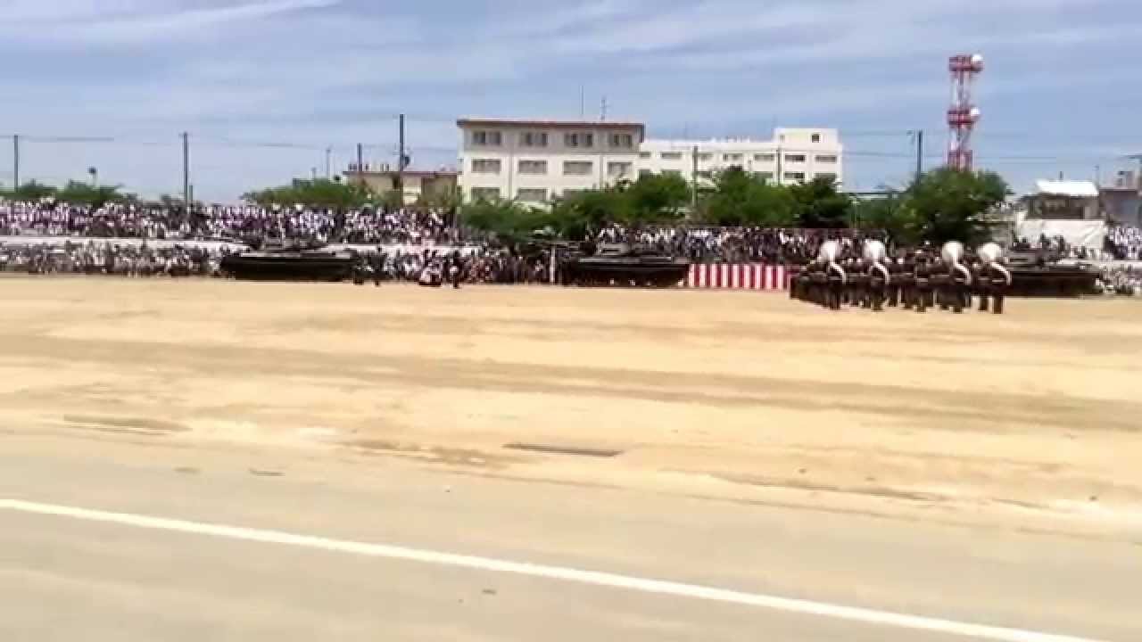 戦車中隊の行進