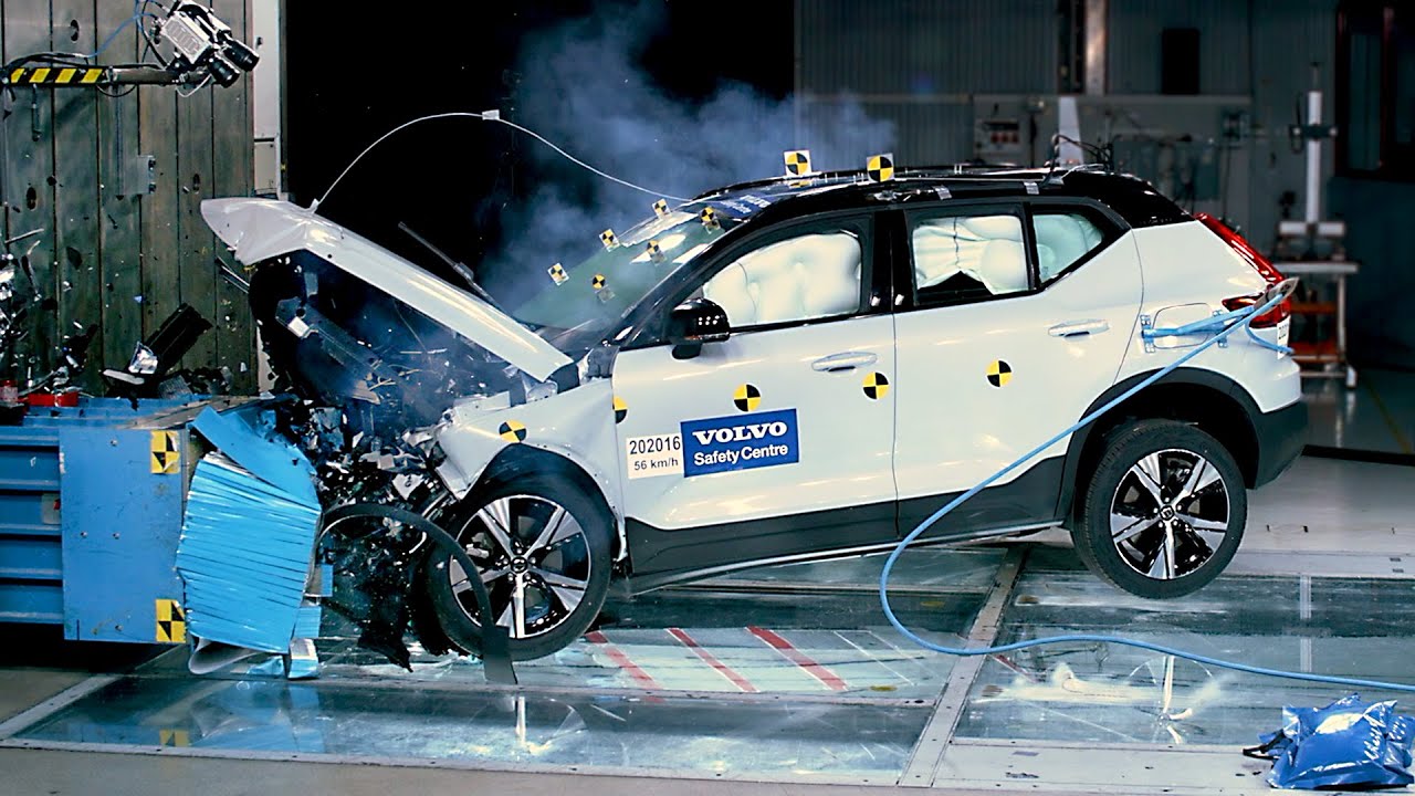 Volvo XC40 Recharge – Crash Test