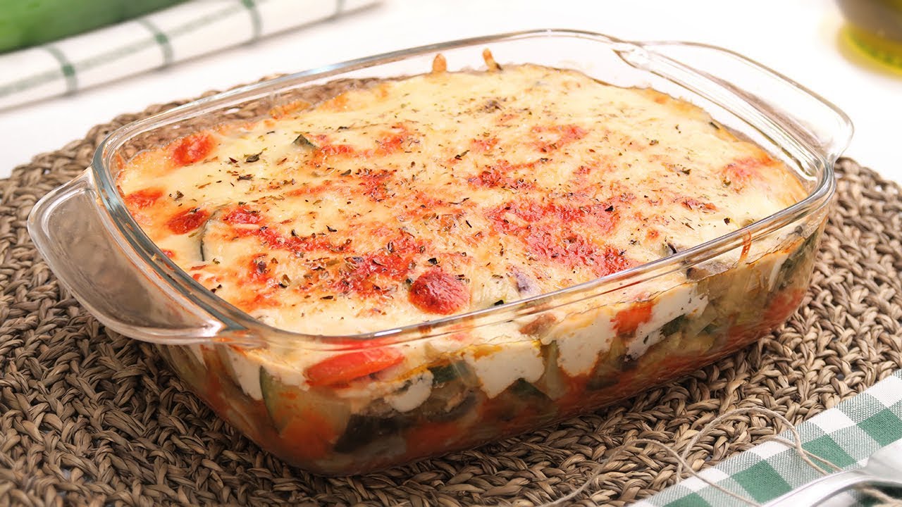 Pastel de Verduras con Bechamel y Queso Gratinado