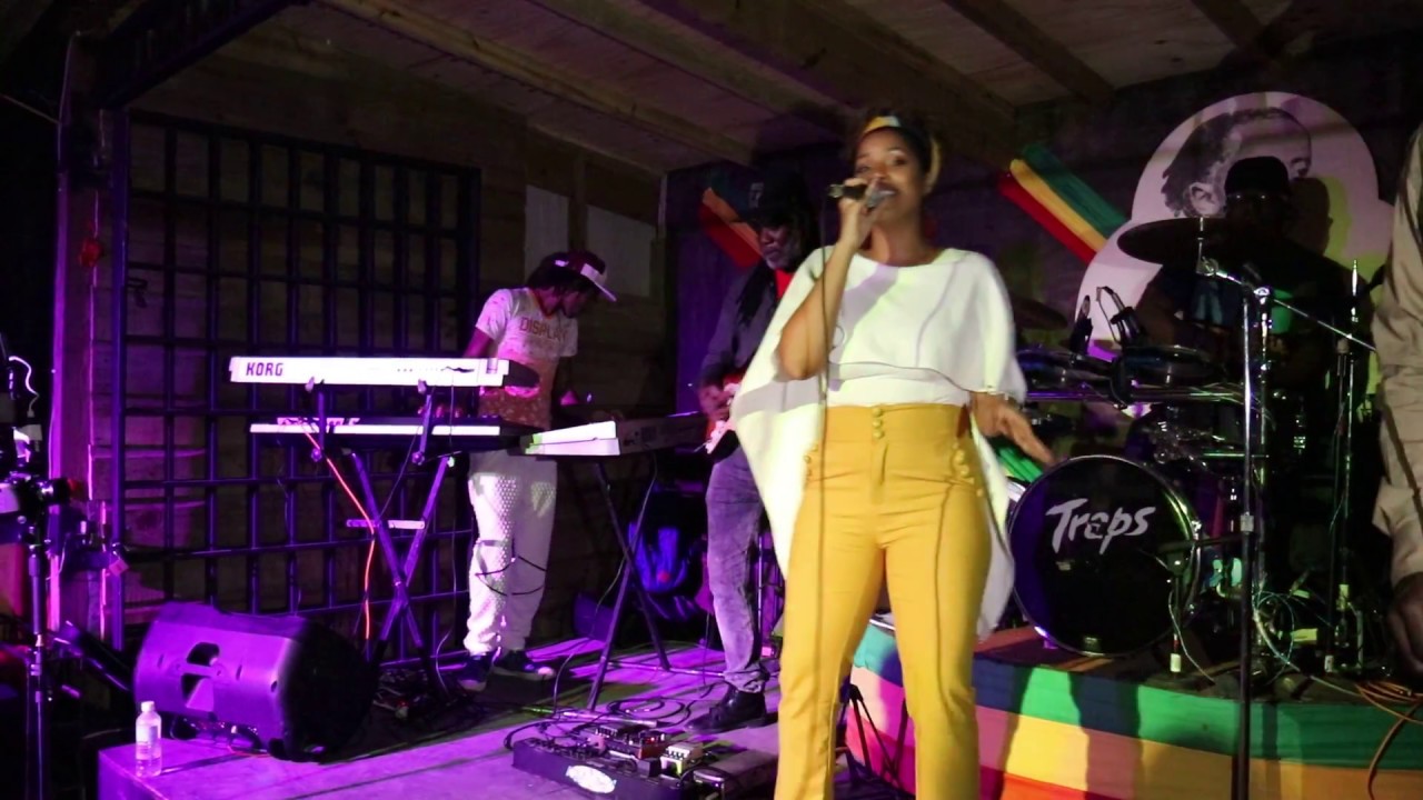 Keida - Ganja Tea (Hempress Sativa Live)