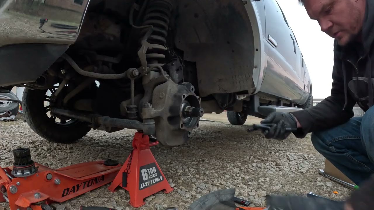 Ford Super Duty Wheel Hub Assembly Replacement