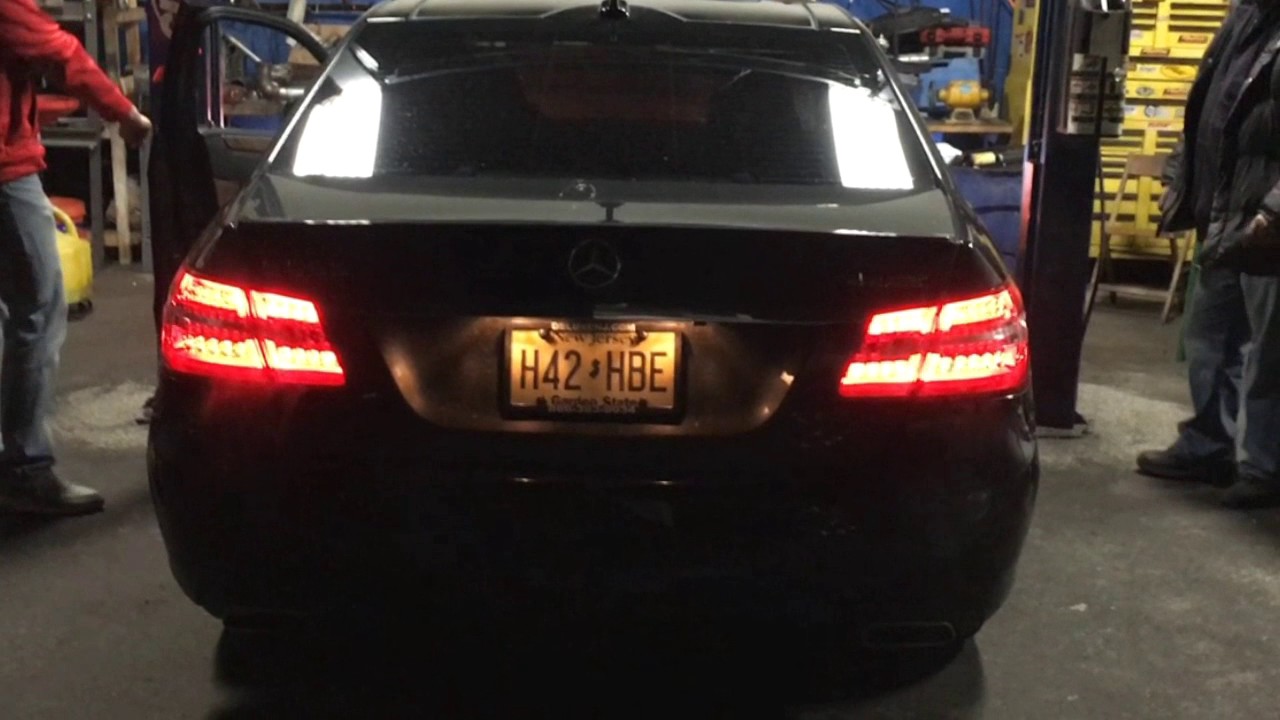Mercedes E550 4Matic VS ( Corvette Z06 - R32 - Subaru WRX )