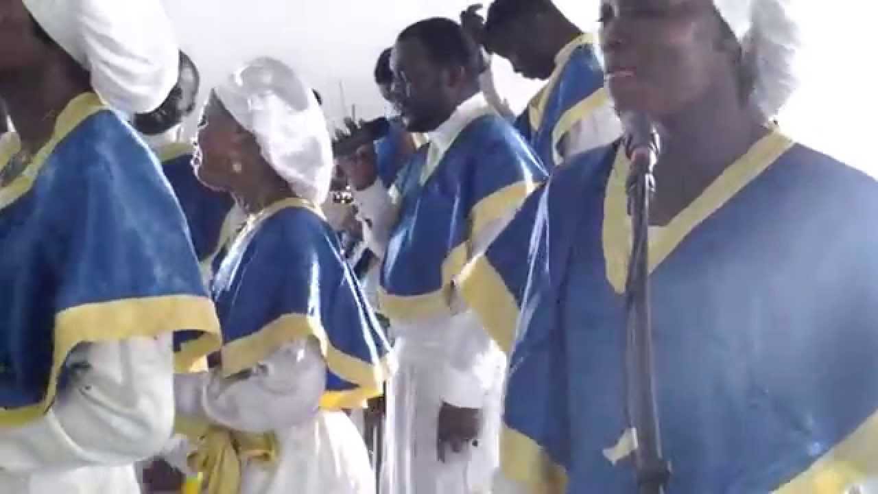 ECC. ETERNEL TU ES MON REFUGE par la chorale de prodomo