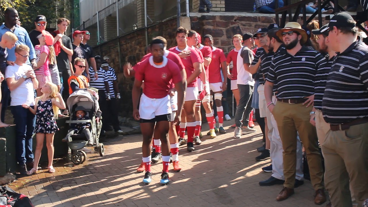 Jeppe and Kes takes to the field for annual rugby clash