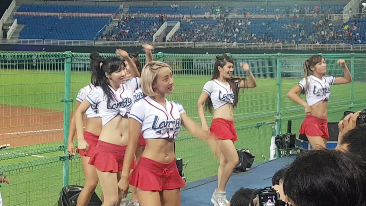 1050826 Lamigo:統一 東區lamigirls 中場表演 卉妮 慧慧 尤娜 小鹿 Linda 妃比