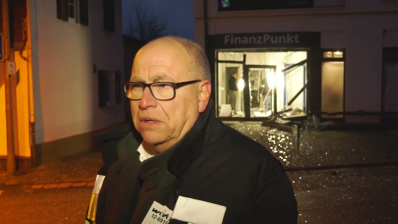 09.12.2022 Geldautomatensprengung in Kelkheim-Ruppertshain inklusiv Amateurvideo von der Täterflucht