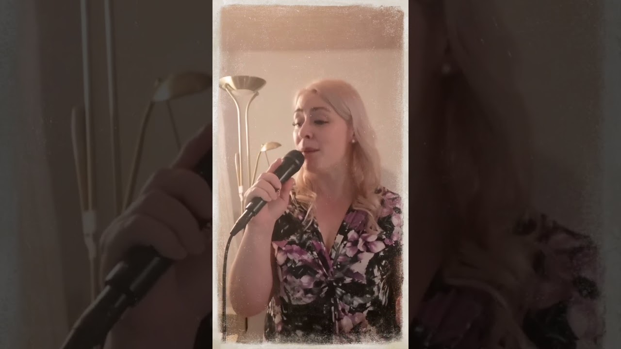 ANNA YKSI YÖ / @laulaja_ninapiiroinen