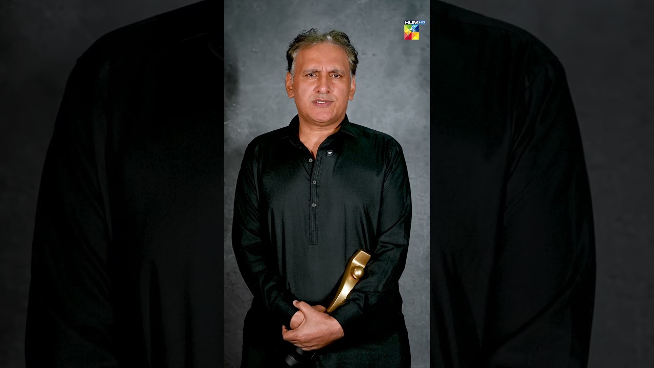 Mustafa Afridi Wins Best Writer Award for Sang e Mah at Kashmir 9th HUM Awards! ✨🏆