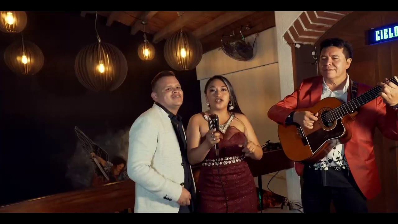 Mix tumba abandona Ritmo Latino y rubio hoyos