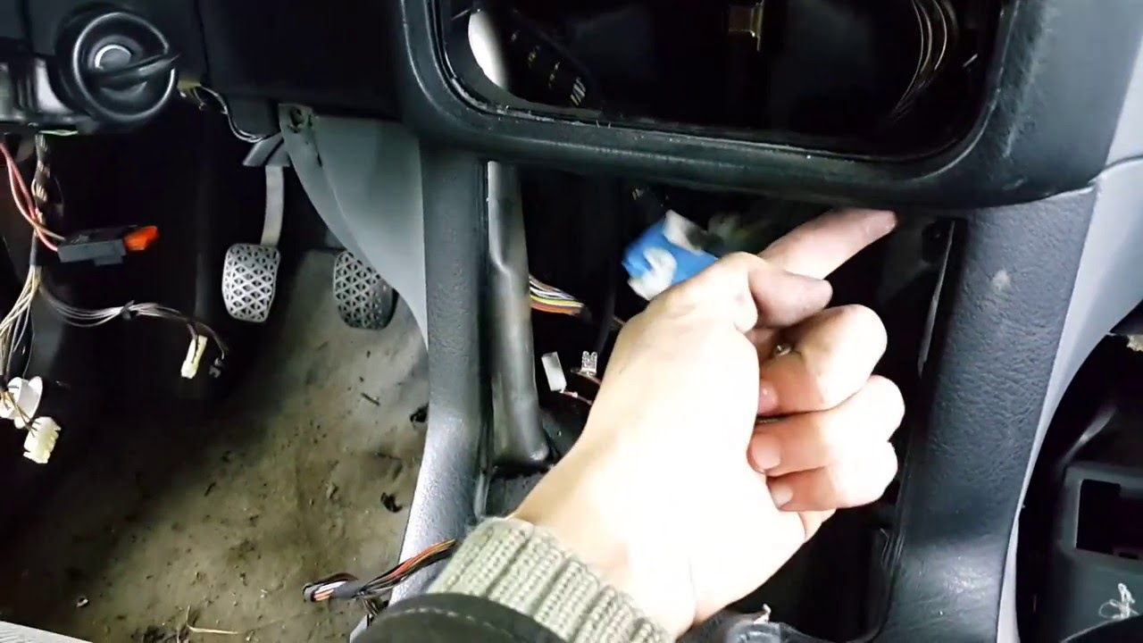 Как снять переключатель света и переднюю торпеду на BMW E36