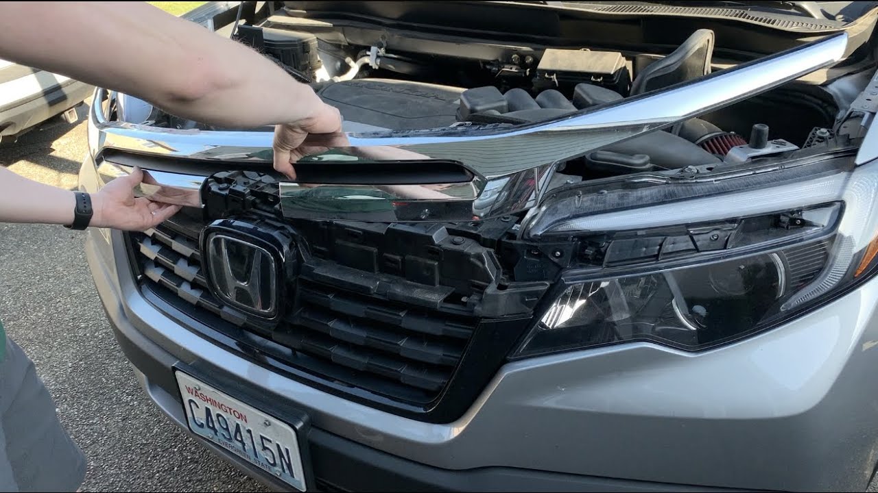 How to remove a Honda Ridgeline Grille