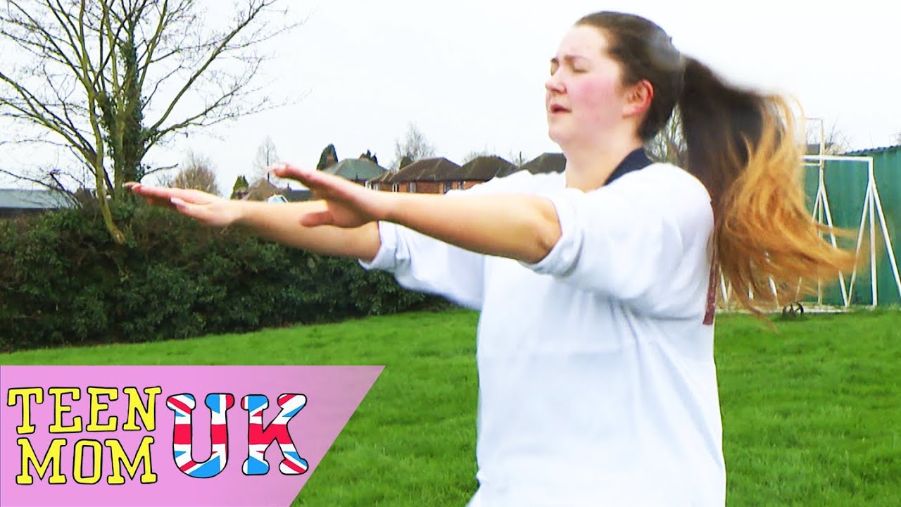 Chloe's Dreading Her First Weight Loss 'Weigh In' | Chloe's Fitness Journey | Teen Mom UK