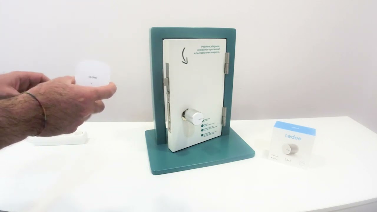 Como emparelhar a Tedee Bridge na Tedee Smartlock