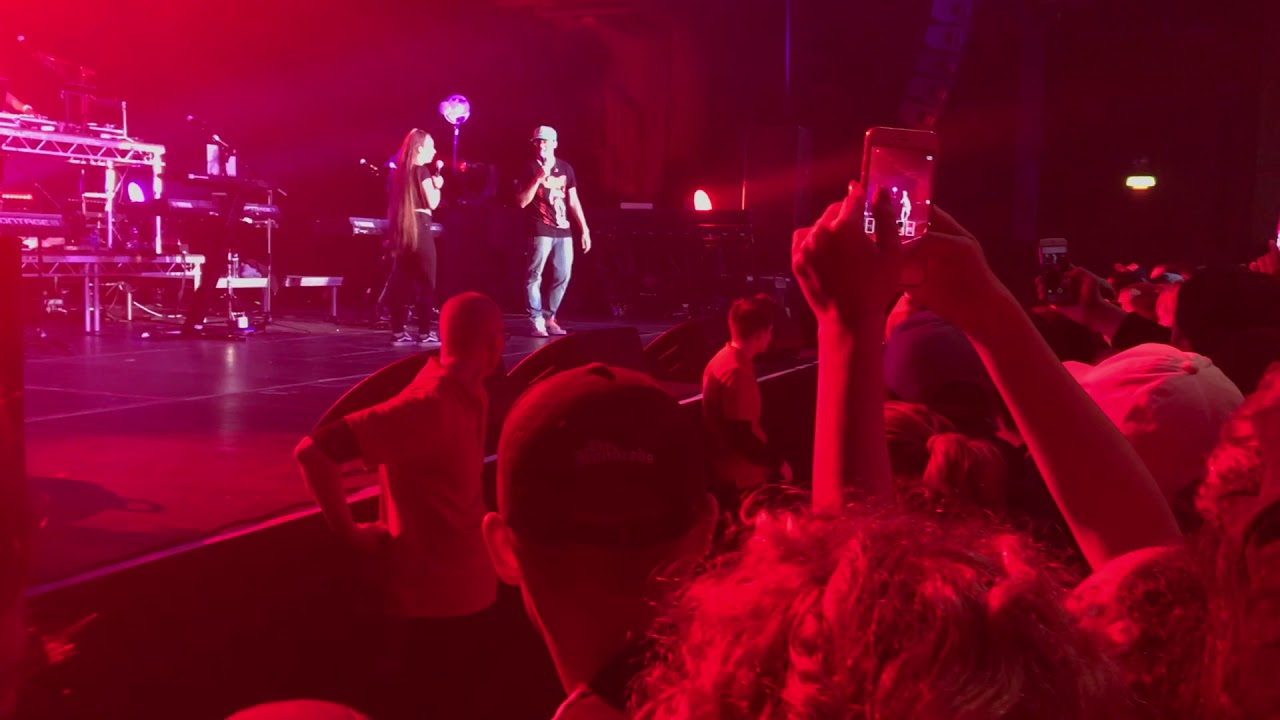 Swedish Girl raps faster than Logic // Stockholm Sweden 171019
