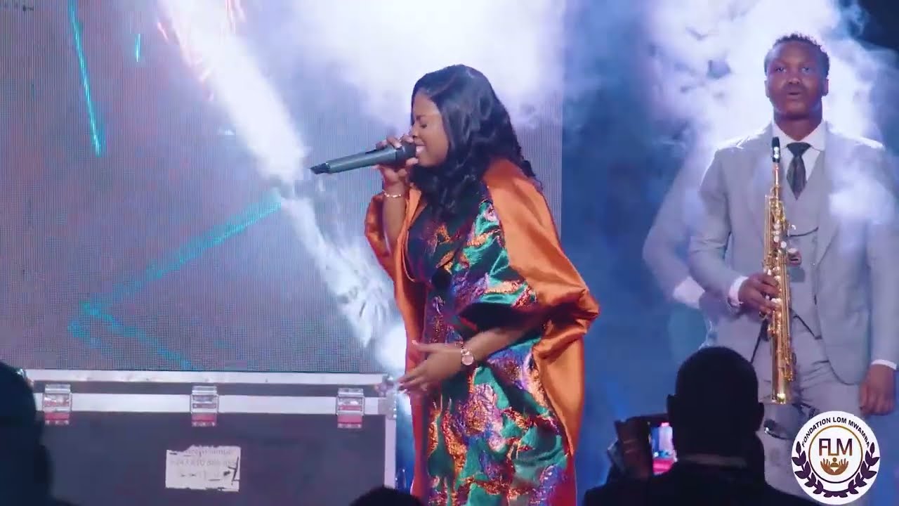 FEMME THAMAR  ALLO LOLA  SHOWBUZZ