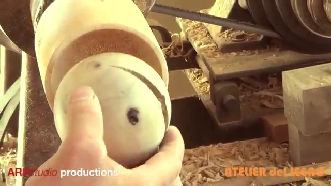 ATELIER   sphere turning