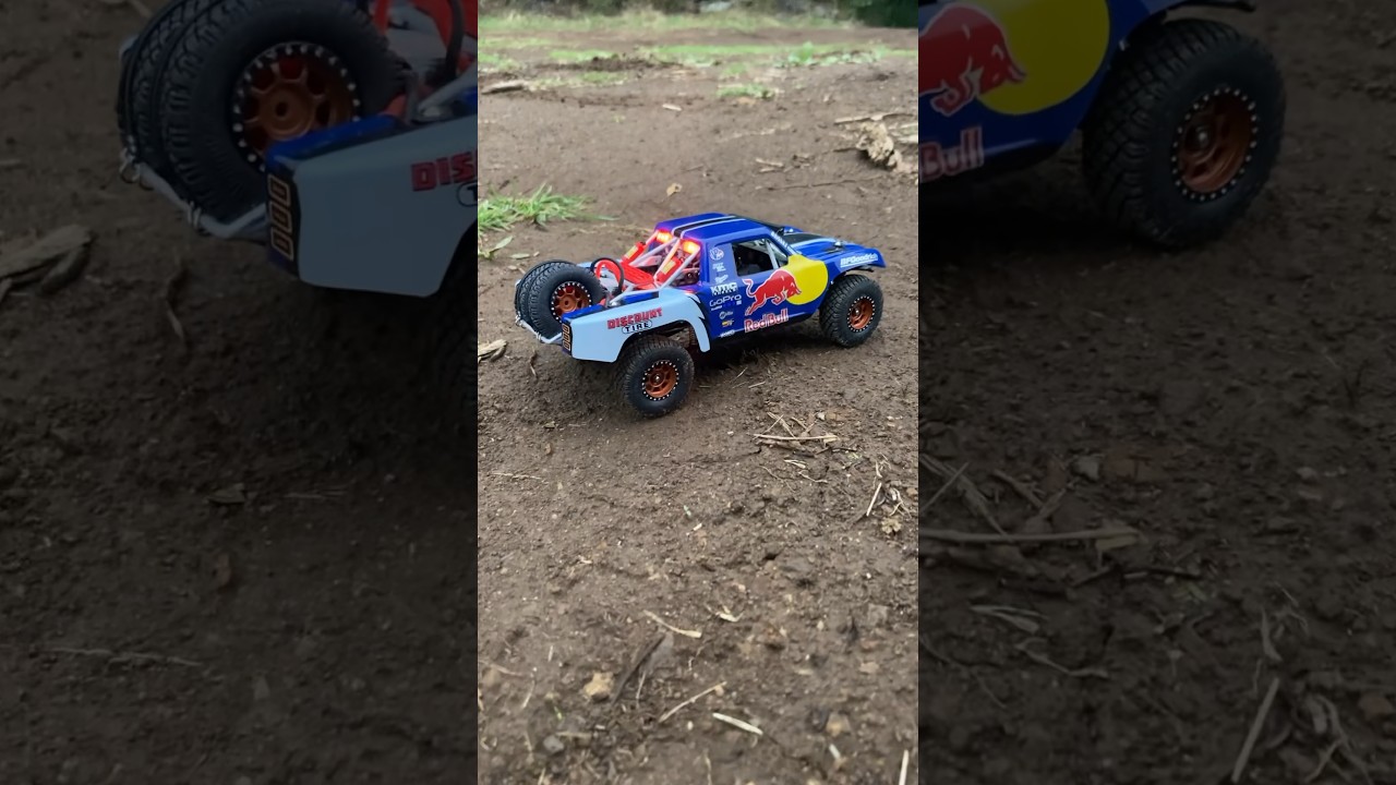 Orlandoo Hunter Short course trophy truck OH32X02 jumping and drifting #microscale #shortcourse