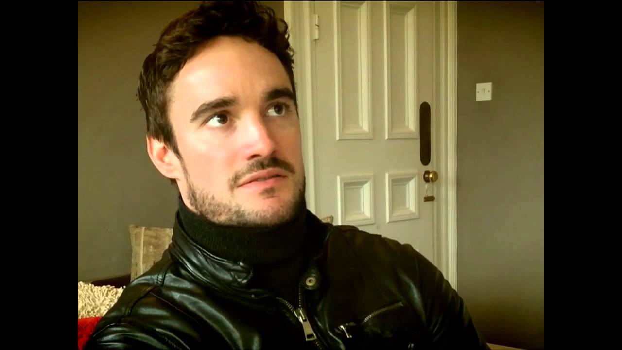 WATCH! Tasty Thom Evan's describe his ideal date