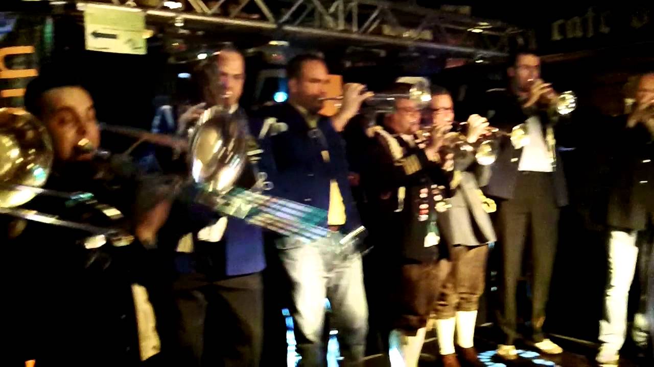 Blaanke Bloazers 1 Bokk'n & Bloaz'n