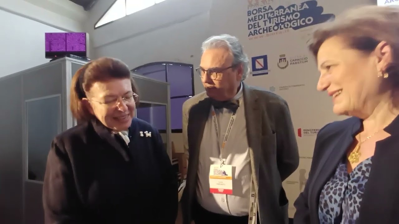 Lina Mendoni e Olimpia Vicatou.  Paestum. BMTA XXVII ed.